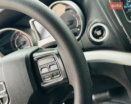 Серый Додж Джорни, объемом двигателя 2.36 л и пробегом 165 тыс. км за 10999 $, фото 26 на Automoto.ua