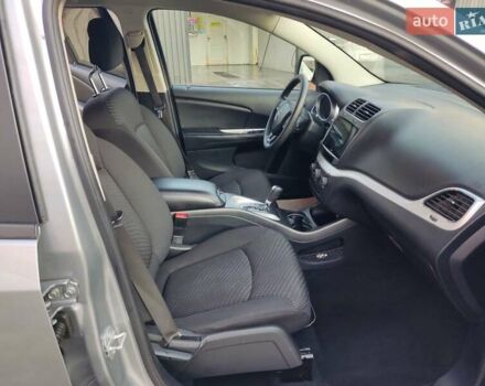 Серый Додж Джорни, объемом двигателя 2.4 л и пробегом 146 тыс. км за 10800 $, фото 14 на Automoto.ua