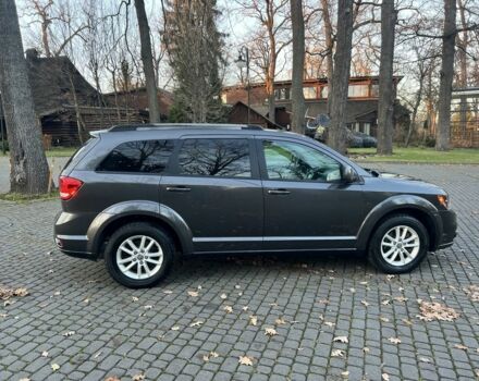 Серый Додж Джорни, объемом двигателя 2.4 л и пробегом 117 тыс. км за 10200 $, фото 5 на Automoto.ua