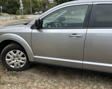 Сірий Додж Джорні, об'ємом двигуна 2.36 л та пробігом 258 тис. км за 9100 $, фото 16 на Automoto.ua