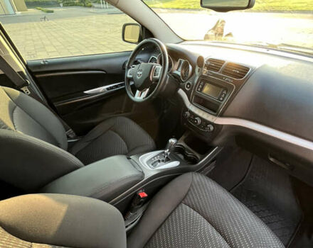 Серый Додж Джорни, объемом двигателя 2.36 л и пробегом 192 тыс. км за 12400 $, фото 16 на Automoto.ua