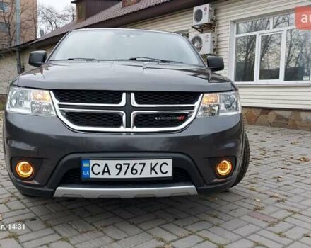 Серый Додж Джорни, объемом двигателя 2.36 л и пробегом 221 тыс. км за 11700 $, фото 6 на Automoto.ua