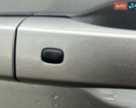 Серый Додж Джорни, объемом двигателя 2.4 л и пробегом 278 тыс. км за 10650 $, фото 13 на Automoto.ua