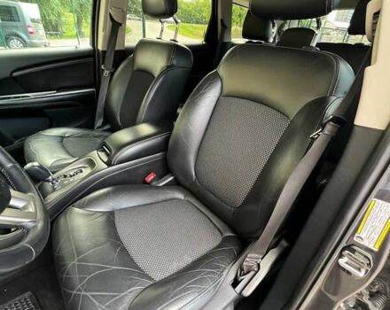 Серый Додж Джорни, объемом двигателя 3.6 л и пробегом 135 тыс. км за 16100 $, фото 15 на Automoto.ua