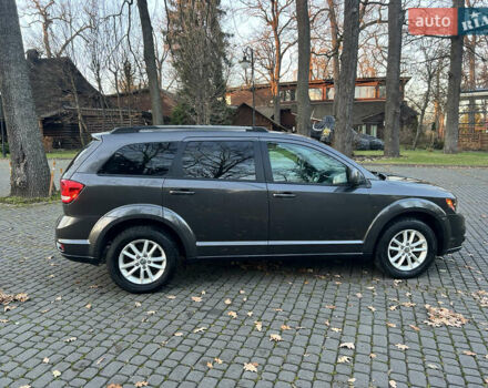 Сірий Додж Джорні, об'ємом двигуна 2.36 л та пробігом 117 тис. км за 10200 $, фото 3 на Automoto.ua