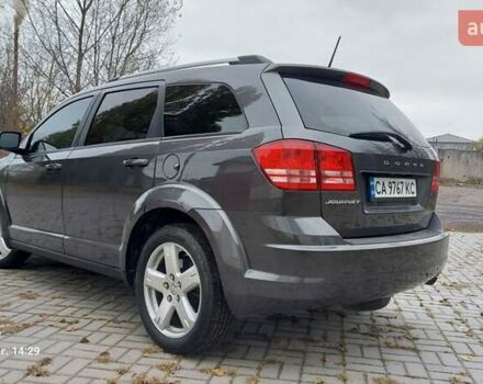 Серый Додж Джорни, объемом двигателя 2.36 л и пробегом 221 тыс. км за 11700 $, фото 3 на Automoto.ua