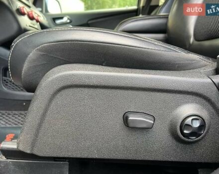 Серый Додж Джорни, объемом двигателя 3.6 л и пробегом 135 тыс. км за 16100 $, фото 16 на Automoto.ua