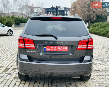 Серый Додж Джорни, объемом двигателя 2.36 л и пробегом 165 тыс. км за 10999 $, фото 4 на Automoto.ua