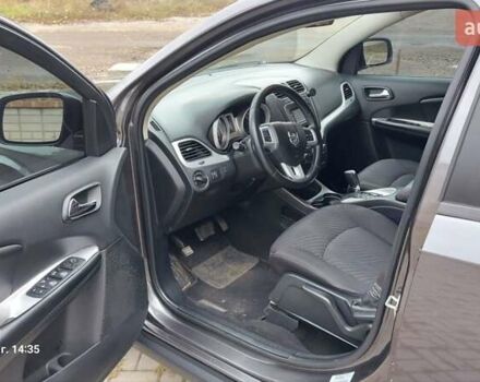 Серый Додж Джорни, объемом двигателя 2.36 л и пробегом 221 тыс. км за 11700 $, фото 14 на Automoto.ua