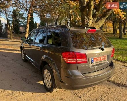 Сірий Додж Джорні, об'ємом двигуна 2.36 л та пробігом 164 тис. км за 8999 $, фото 5 на Automoto.ua