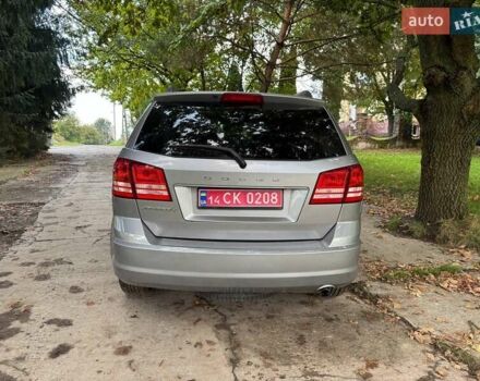 Сірий Додж Джорні, об'ємом двигуна 2.36 л та пробігом 177 тис. км за 10800 $, фото 9 на Automoto.ua