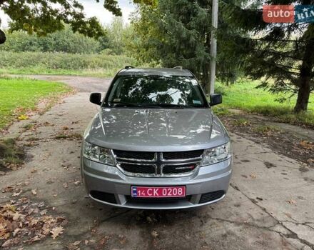 Сірий Додж Джорні, об'ємом двигуна 2.36 л та пробігом 177 тис. км за 10800 $, фото 4 на Automoto.ua