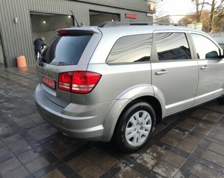 Серый Додж Джорни, объемом двигателя 2.4 л и пробегом 146 тыс. км за 10800 $, фото 3 на Automoto.ua