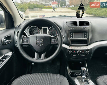 Серый Додж Джорни, объемом двигателя 2.36 л и пробегом 165 тыс. км за 10999 $, фото 14 на Automoto.ua