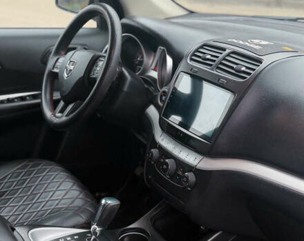 Сірий Додж Джорні, об'ємом двигуна 2.36 л та пробігом 110 тис. км за 12500 $, фото 9 на Automoto.ua