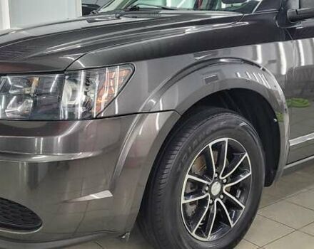 Серый Додж Джорни, объемом двигателя 2.36 л и пробегом 190 тыс. км за 14500 $, фото 5 на Automoto.ua