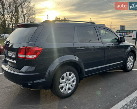 Серый Додж Джорни, объемом двигателя 2.4 л и пробегом 174 тыс. км за 10800 $, фото 3 на Automoto.ua