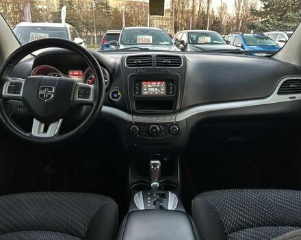 Сірий Додж Джорні, об'ємом двигуна 2.4 л та пробігом 88 тис. км за 10500 $, фото 10 на Automoto.ua