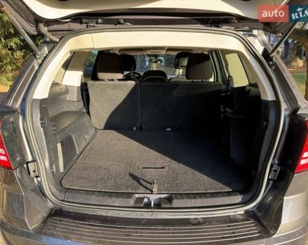 Сірий Додж Джорні, об'ємом двигуна 2.36 л та пробігом 164 тис. км за 8999 $, фото 10 на Automoto.ua