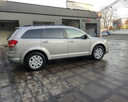 Серый Додж Джорни, объемом двигателя 2.4 л и пробегом 146 тыс. км за 10800 $, фото 2 на Automoto.ua