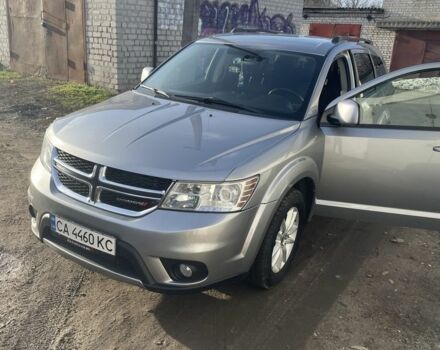 Серый Додж Джорни, объемом двигателя 2.4 л и пробегом 285 тыс. км за 12900 $, фото 4 на Automoto.ua