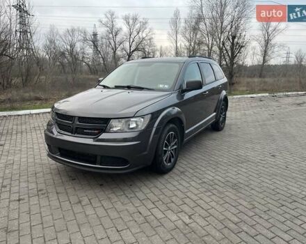 Серый Додж Джорни, объемом двигателя 2.36 л и пробегом 162 тыс. км за 11200 $, фото 6 на Automoto.ua