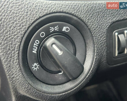 Серый Додж Джорни, объемом двигателя 2.4 л и пробегом 278 тыс. км за 10650 $, фото 18 на Automoto.ua