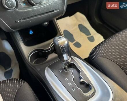 Сірий Додж Джорні, об'ємом двигуна 2.36 л та пробігом 164 тис. км за 8999 $, фото 20 на Automoto.ua