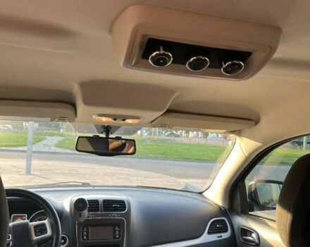 Серый Додж Джорни, объемом двигателя 2.36 л и пробегом 192 тыс. км за 12400 $, фото 12 на Automoto.ua