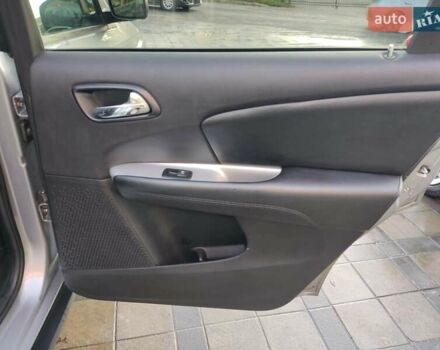 Серый Додж Джорни, объемом двигателя 2.4 л и пробегом 146 тыс. км за 10800 $, фото 17 на Automoto.ua