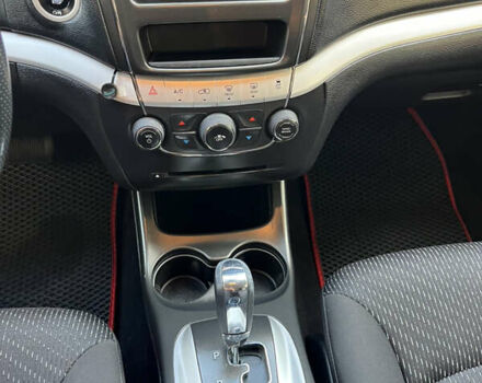 Сірий Додж Джорні, об'ємом двигуна 2.36 л та пробігом 225 тис. км за 9900 $, фото 18 на Automoto.ua