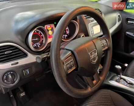 Сірий Додж Джорні, об'ємом двигуна 2.36 л та пробігом 177 тис. км за 10800 $, фото 21 на Automoto.ua
