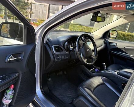 Серый Додж Джорни, объемом двигателя 2.36 л и пробегом 167 тыс. км за 10900 $, фото 4 на Automoto.ua