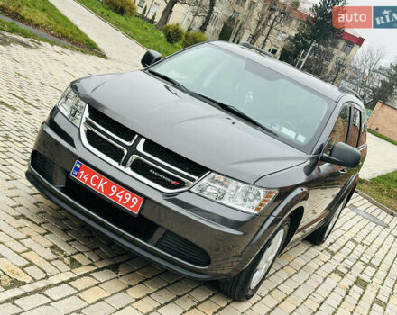 Серый Додж Джорни, объемом двигателя 2.36 л и пробегом 165 тыс. км за 10999 $, фото 7 на Automoto.ua