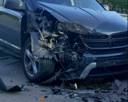 Сірий Додж Джорні, об'ємом двигуна 2.4 л та пробігом 270 тис. км за 5900 $, фото 1 на Automoto.ua