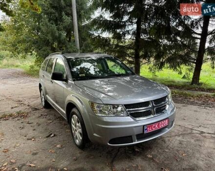 Сірий Додж Джорні, об'ємом двигуна 2.36 л та пробігом 177 тис. км за 10800 $, фото 2 на Automoto.ua