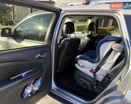 Серый Додж Джорни, объемом двигателя 2.36 л и пробегом 167 тыс. км за 10900 $, фото 5 на Automoto.ua