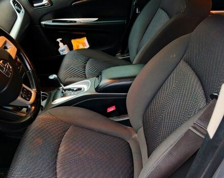 Серый Додж Джорни, объемом двигателя 2.4 л и пробегом 180 тыс. км за 11500 $, фото 4 на Automoto.ua