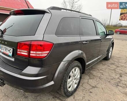 Серый Додж Джорни, объемом двигателя 2.36 л и пробегом 106 тыс. км за 15500 $, фото 7 на Automoto.ua