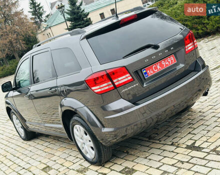 Серый Додж Джорни, объемом двигателя 2.36 л и пробегом 165 тыс. км за 10999 $, фото 10 на Automoto.ua