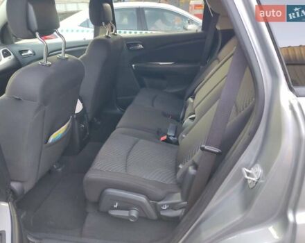 Серый Додж Джорни, объемом двигателя 2.4 л и пробегом 146 тыс. км за 10800 $, фото 16 на Automoto.ua