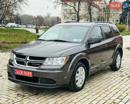 Серый Додж Джорни, объемом двигателя 2.36 л и пробегом 165 тыс. км за 10999 $, фото 6 на Automoto.ua