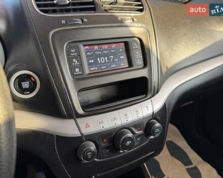 Сірий Додж Джорні, об'ємом двигуна 2.36 л та пробігом 164 тис. км за 8999 $, фото 18 на Automoto.ua