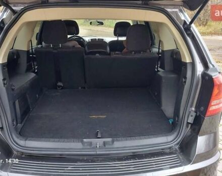 Серый Додж Джорни, объемом двигателя 2.36 л и пробегом 221 тыс. км за 11700 $, фото 5 на Automoto.ua