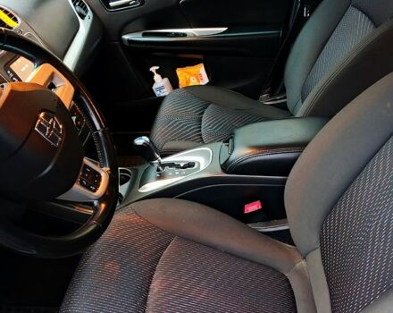 Серый Додж Джорни, объемом двигателя 2.4 л и пробегом 180 тыс. км за 11500 $, фото 3 на Automoto.ua