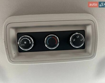 Серый Додж Джорни, объемом двигателя 3.6 л и пробегом 135 тыс. км за 16100 $, фото 34 на Automoto.ua