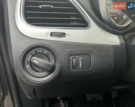 Серый Додж Джорни, объемом двигателя 2.36 л и пробегом 162 тыс. км за 11200 $, фото 12 на Automoto.ua