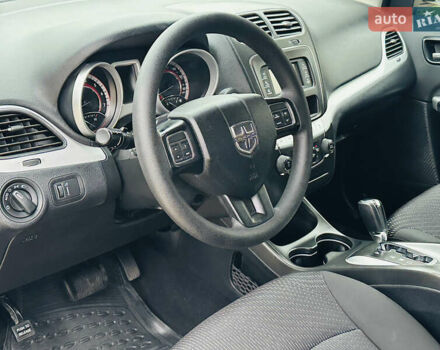 Серый Додж Джорни, объемом двигателя 2.36 л и пробегом 165 тыс. км за 10999 $, фото 13 на Automoto.ua
