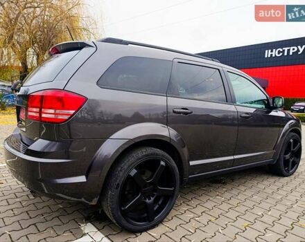 Сірий Додж Джорні, об'ємом двигуна 2.4 л та пробігом 153 тис. км за 10999 $, фото 10 на Automoto.ua