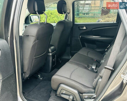 Серый Додж Джорни, объемом двигателя 2.36 л и пробегом 165 тыс. км за 10999 $, фото 18 на Automoto.ua